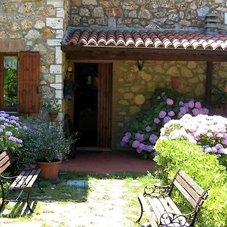 Sleeps 6 Pool Wifi Villa Grutti